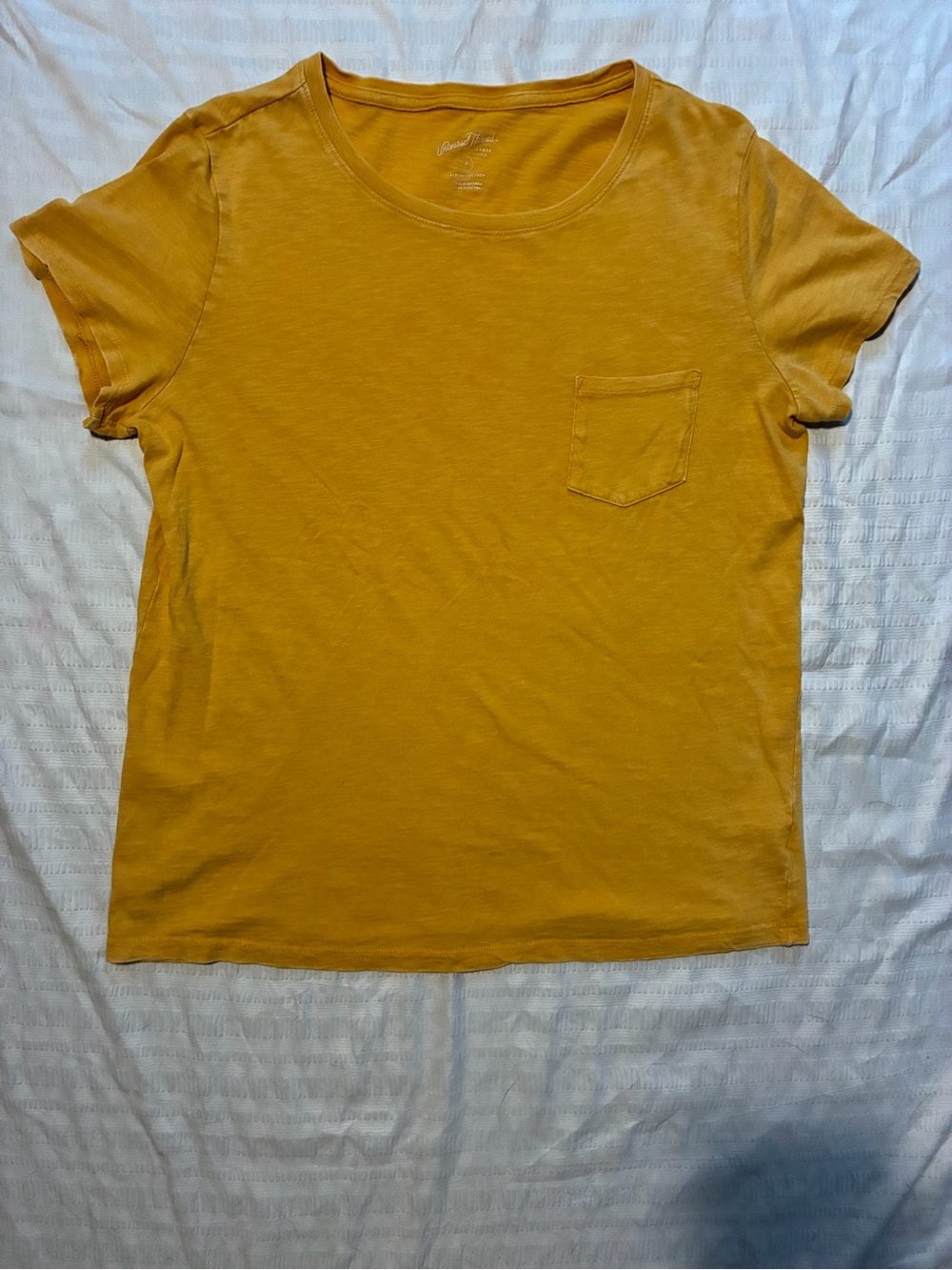 Universal Thread Mustard Yellow Crewneck Pocket Tee Size Medium